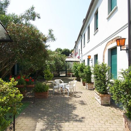Hotel Il Granaio Porto Mantovano Kültér fotó