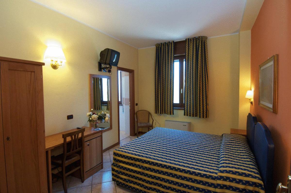 Hotel Il Granaio Porto Mantovano Kültér fotó