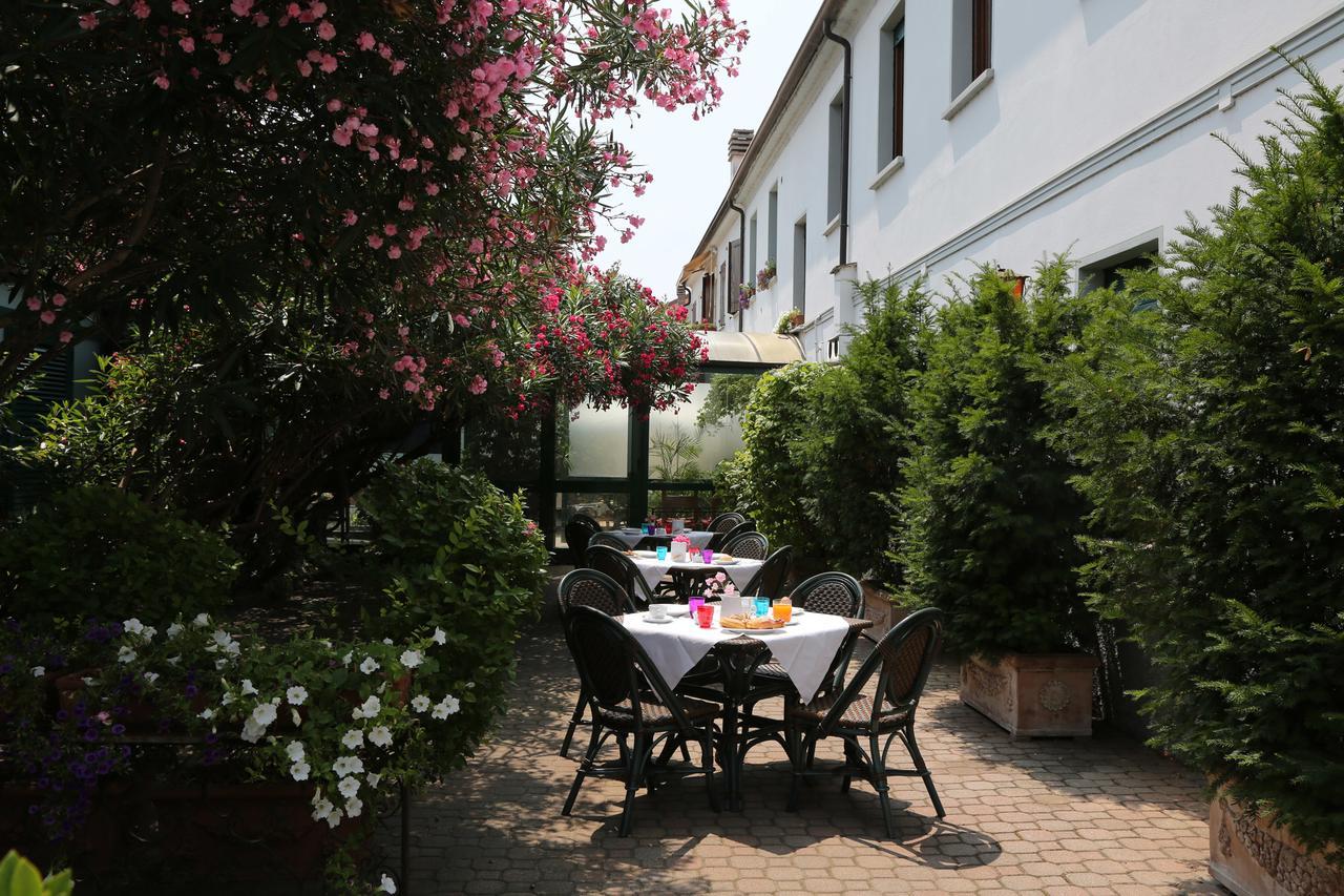 Hotel Il Granaio Porto Mantovano Kültér fotó