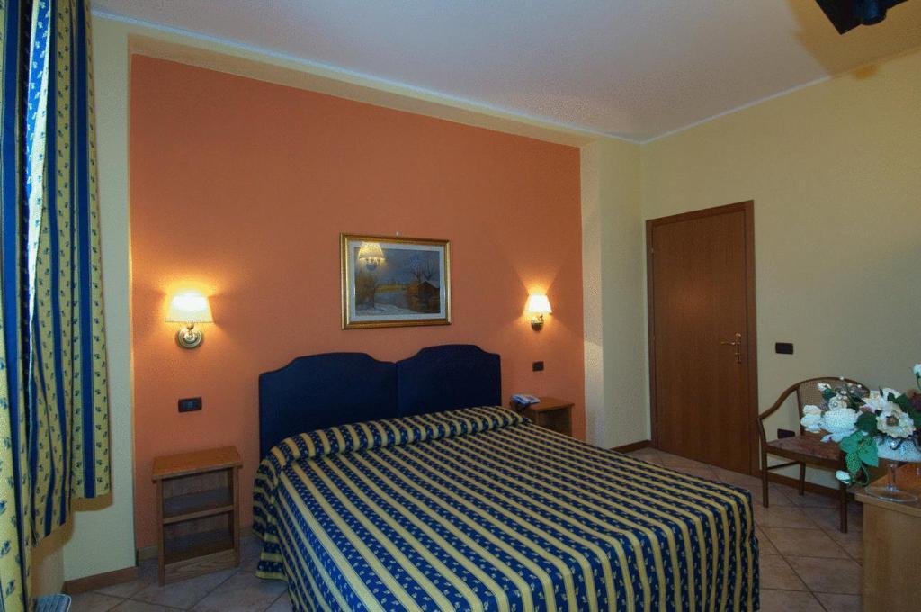 Hotel Il Granaio Porto Mantovano Kültér fotó